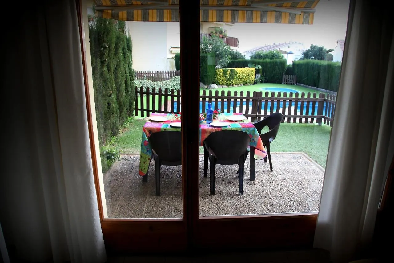 Apartamentos Laura Mar Palamos Apartment