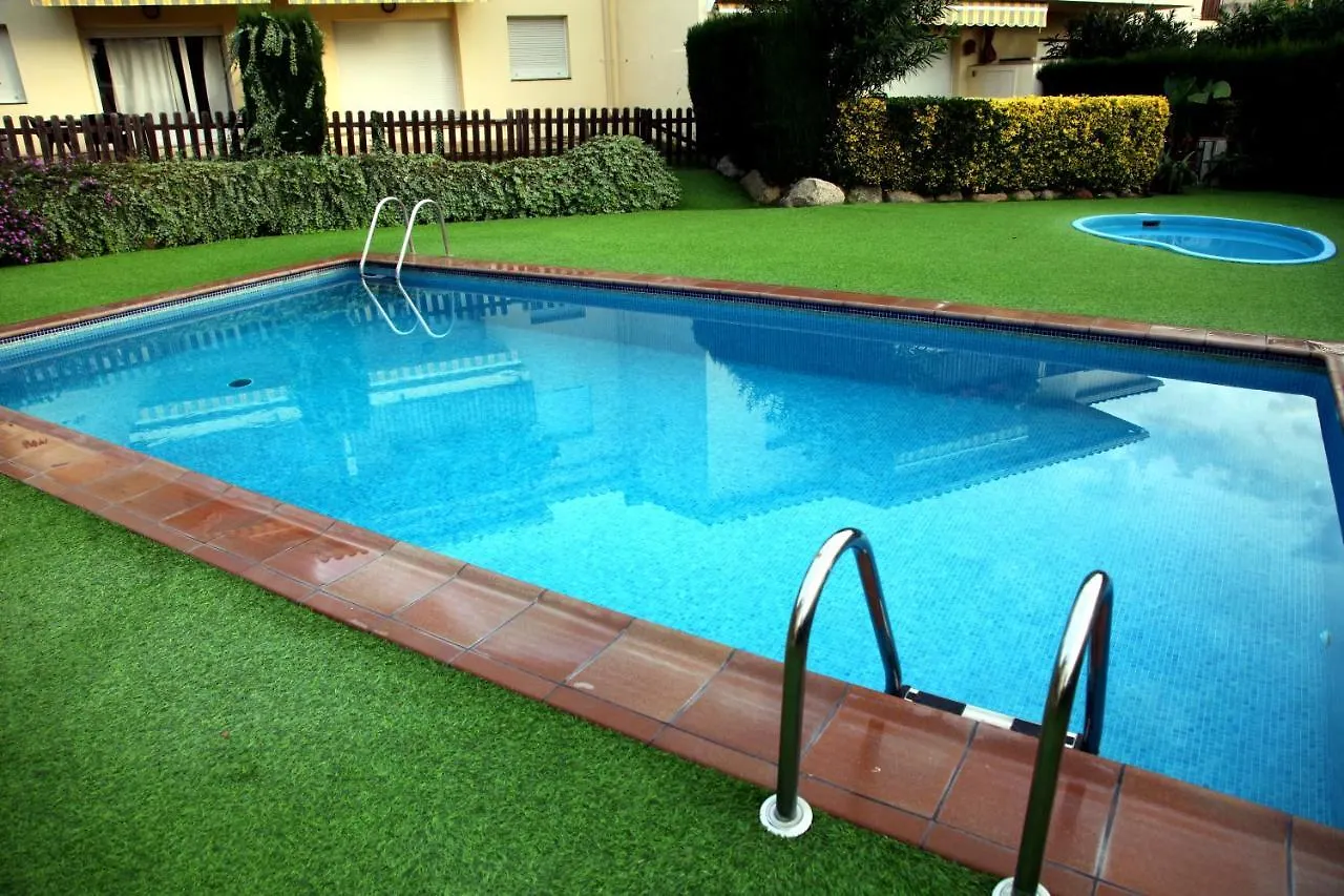 Apartamentos Laura Mar Palamos 0*,  Spain