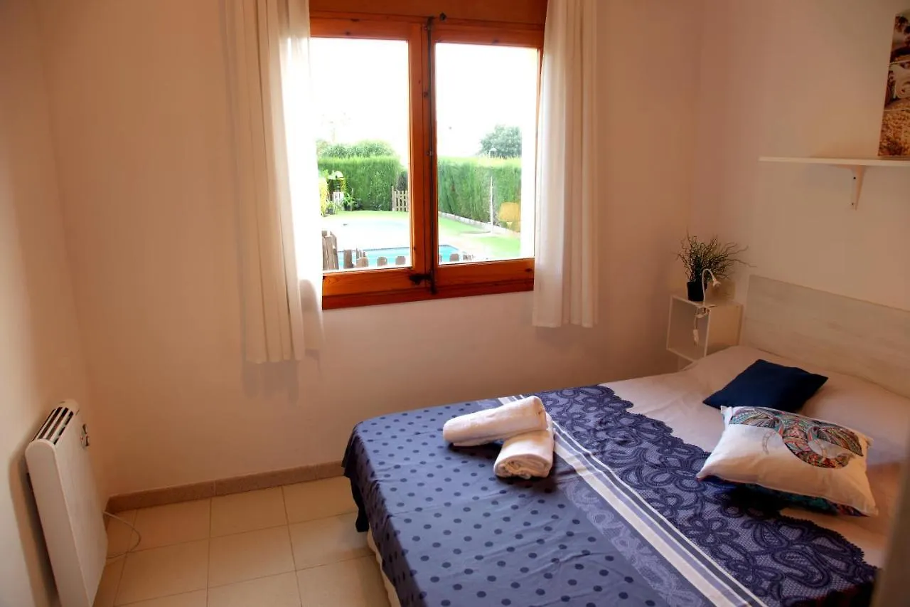 Apartamentos Laura Mar Palamos Spain