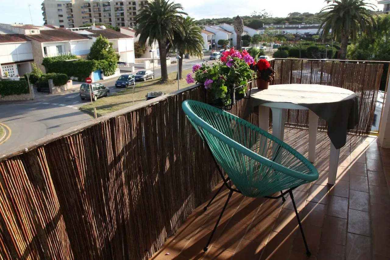Apartment Apartamentos Laura Mar Palamos Spain