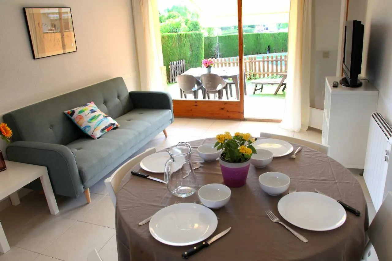 Apartamentos Laura Mar Palamos Spain